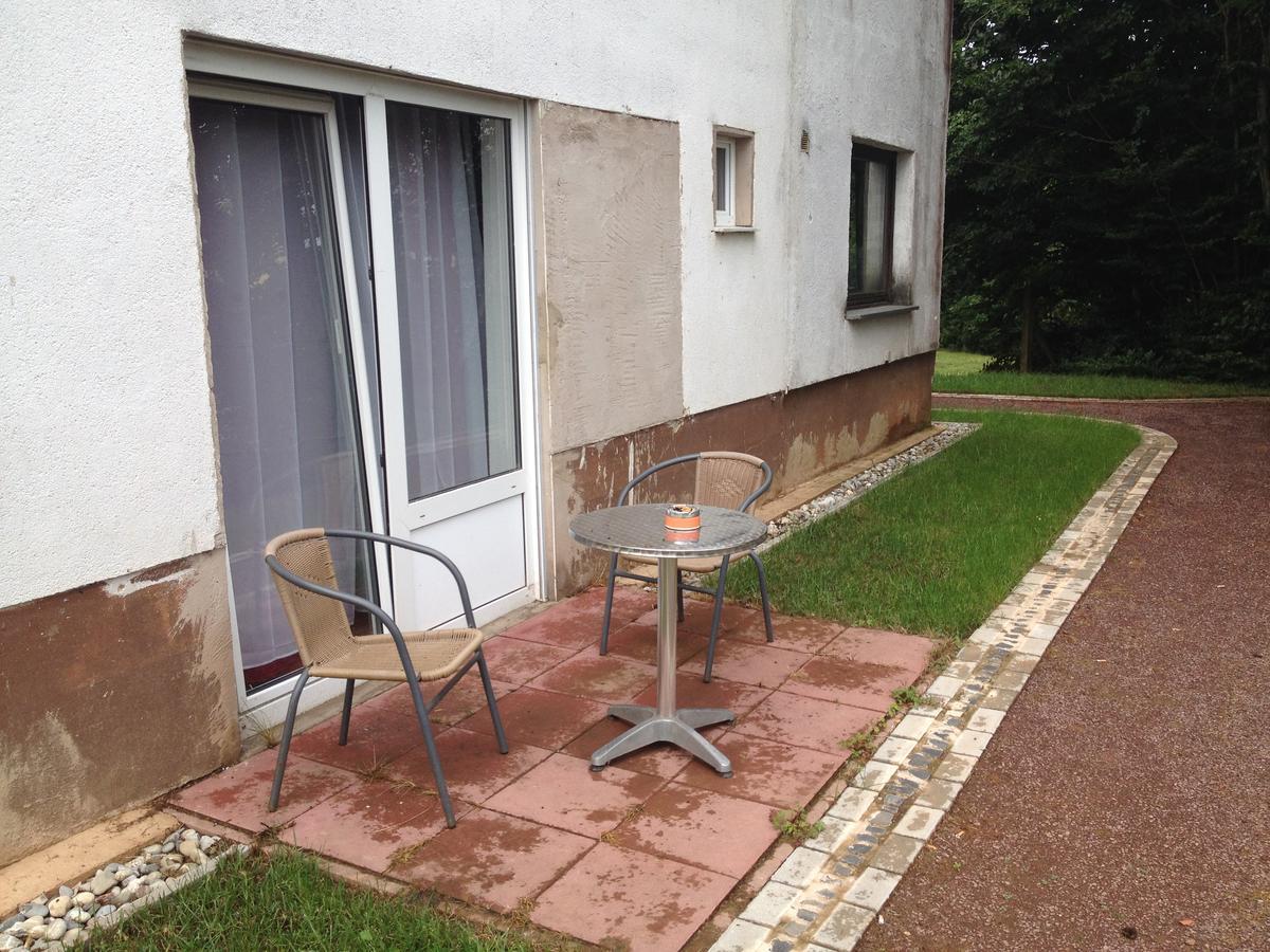 Hotel Saarland Lebach Bagian luar foto