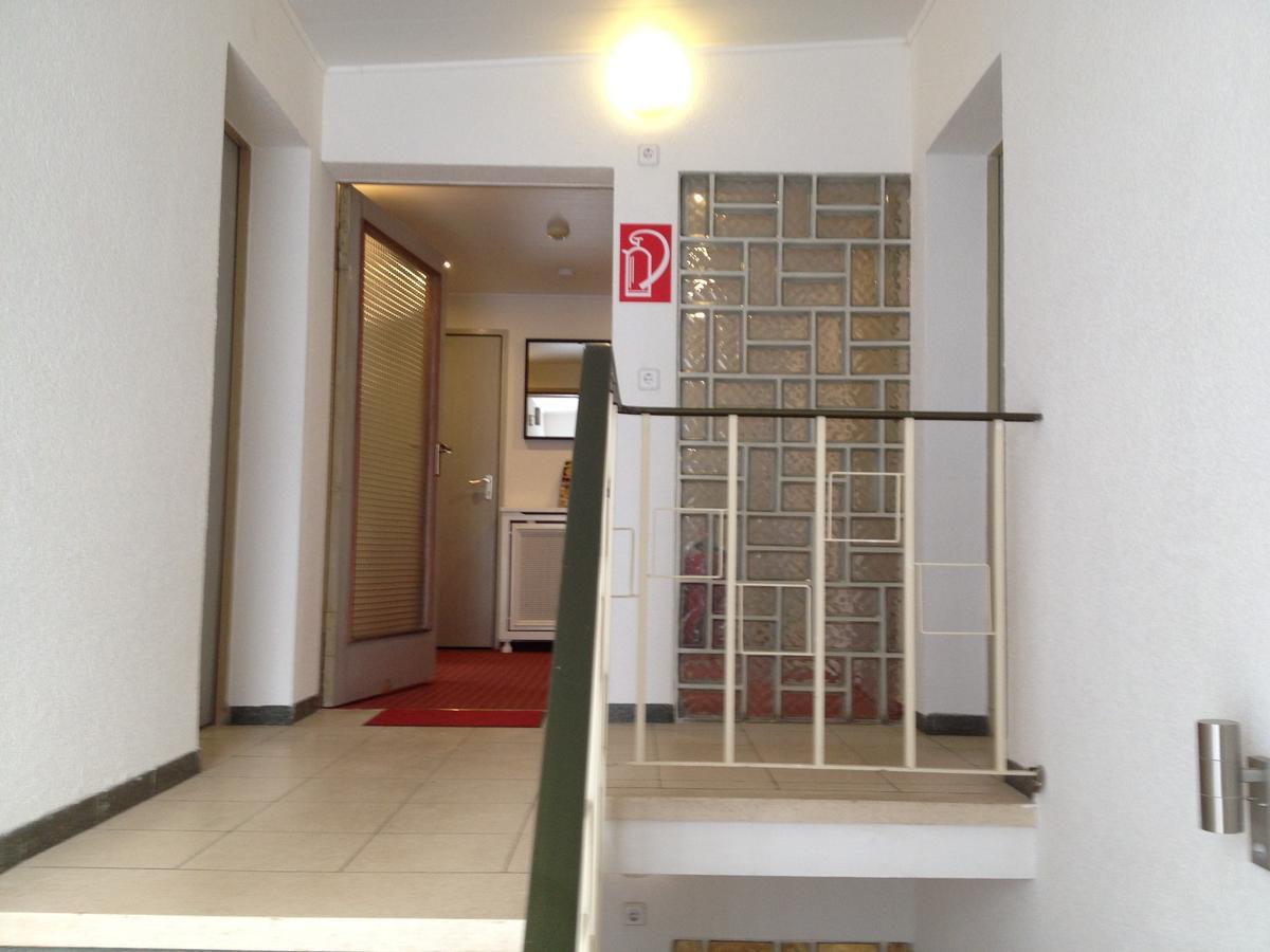 Hotel Saarland Lebach Bagian luar foto