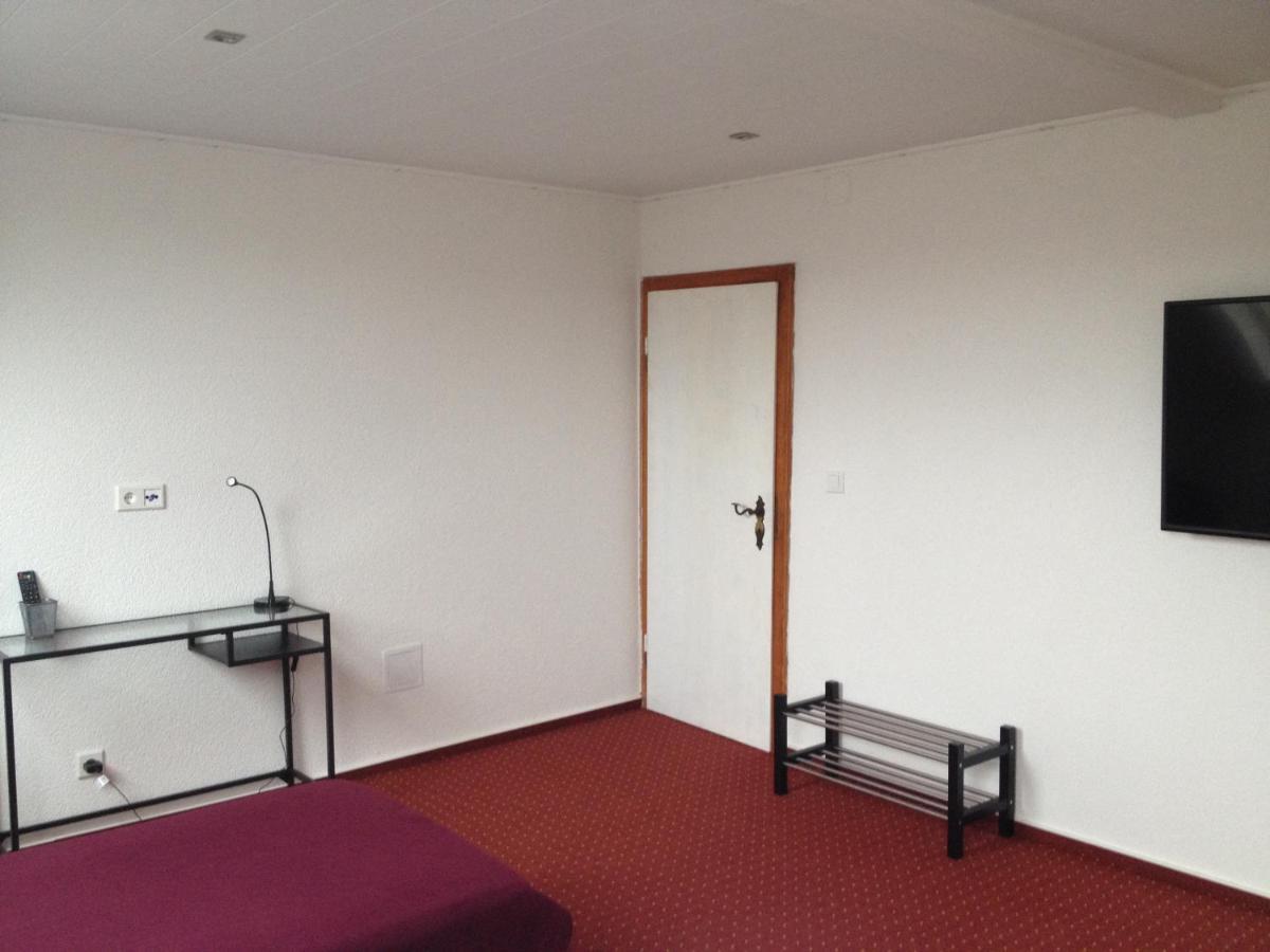 Hotel Saarland Lebach Bagian luar foto